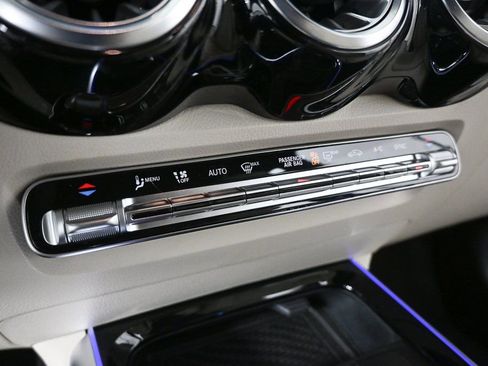 Certified 2025 Mercedes-Benz GLB 250 image 14