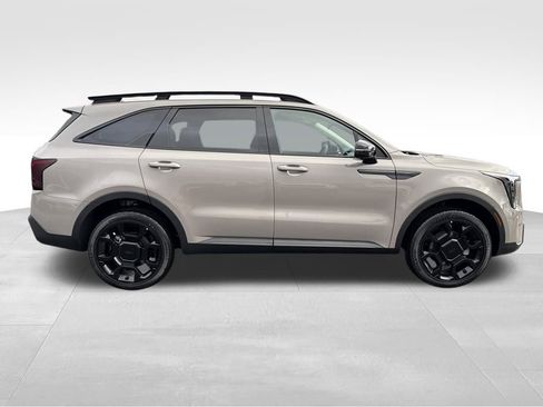 New 2025 Kia Sorento SX image 9