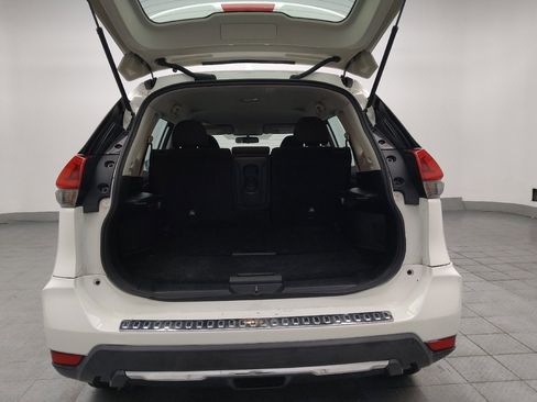 Used 2018 Nissan Rogue S AWD/4WD image 29