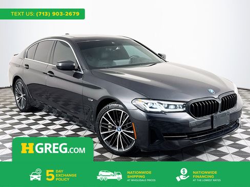Used 2023 BMW 530e w/ Premium Package image 1