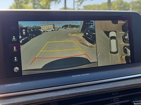 Certified 2022 Kia Telluride SX w/ Towing Package AWD/4WD image 16