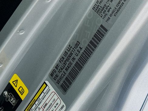 Used 2022 Jeep Wrangler Sahara image 12