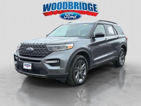 Used 2023 Ford Explorer XLT w/ Equipment Group 202A image 2