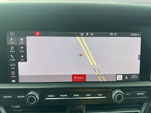 Used 2021 Porsche Macan image 20