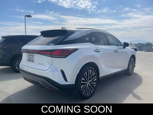 Used 2024 Lexus RX 350 Premium Plus w/ Cold Area Package FWD image 2