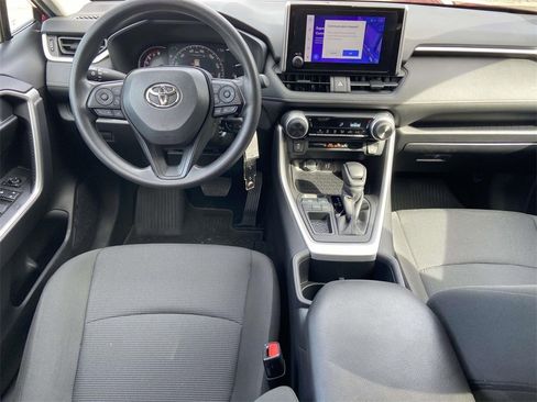 Used 2024 Toyota RAV4 LE image 10