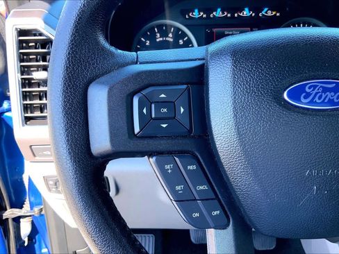 Used 2016 Ford F150 XLT w/ Equipment Group 302A Luxury AWD/4WD image 23