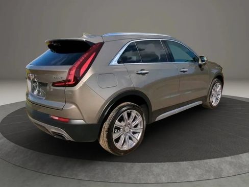 Used 2020 Cadillac XT4 Premium Luxury w/ Driver Assist Package AWD/4WD image 4