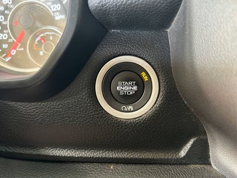 Used 2025 RAM 1500 Big Horn AWD/4WD image 27