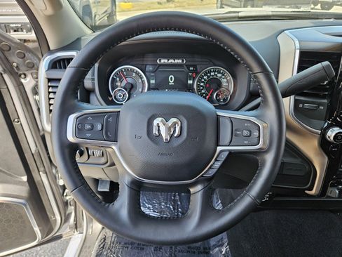 Used 2024 RAM 3500 Laramie AWD/4WD image 25