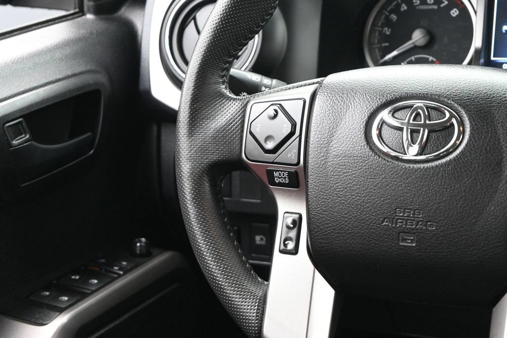 Used 2021 Toyota Tacoma SR5 RWD image 20