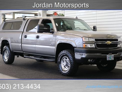 Used 2007 Chevrolet Silverado 3500 LT w/ Heavy-Duty Power Package image 2