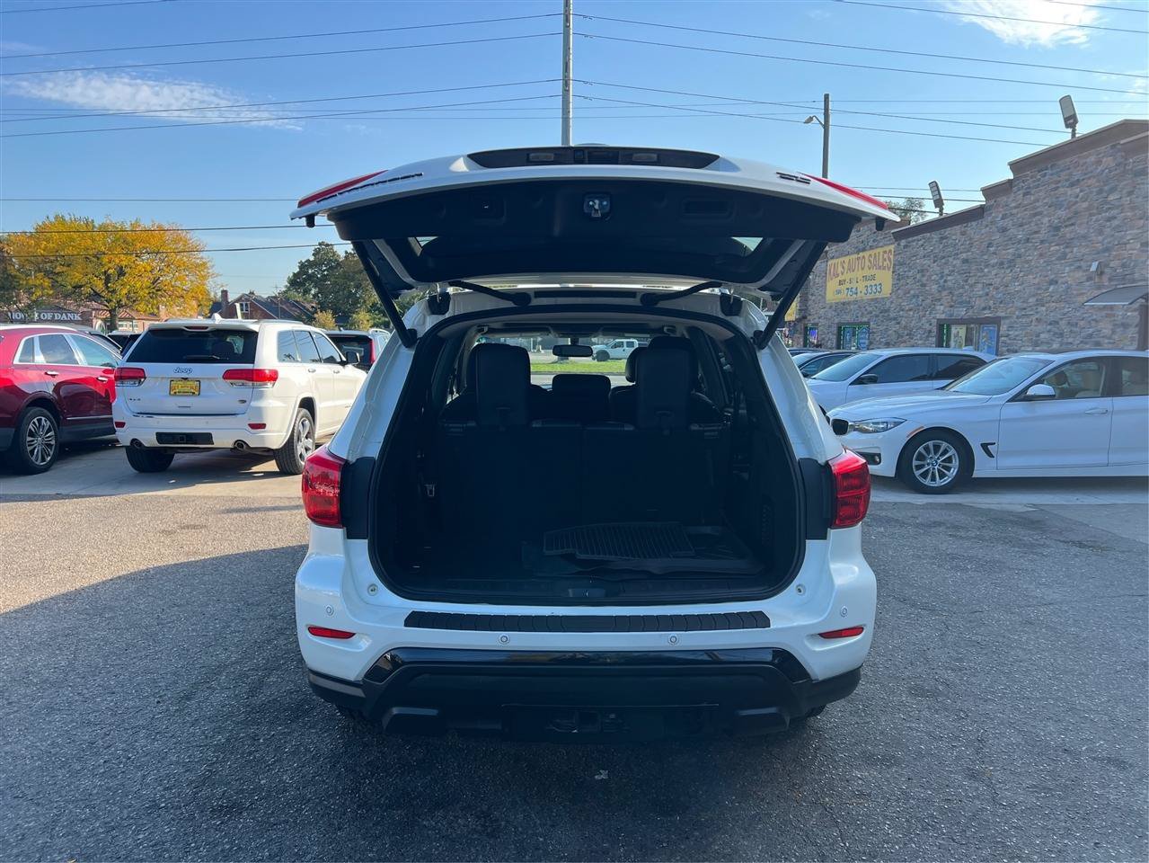 Used 2020 Nissan Pathfinder SL AWD/4WD image 13