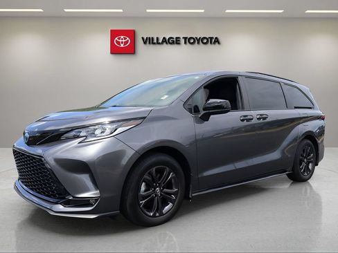 Certified 2025 Toyota Sienna XSE w/ XSE Plus Package AWD/4WD image 1