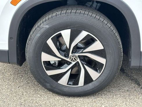 New 2026 Volkswagen Tiguan S image 7