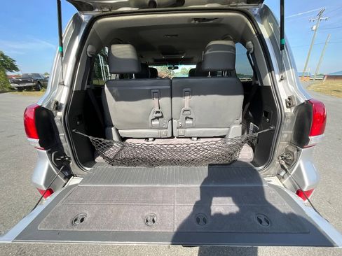 Used 2009 Toyota Land Cruiser image 26
