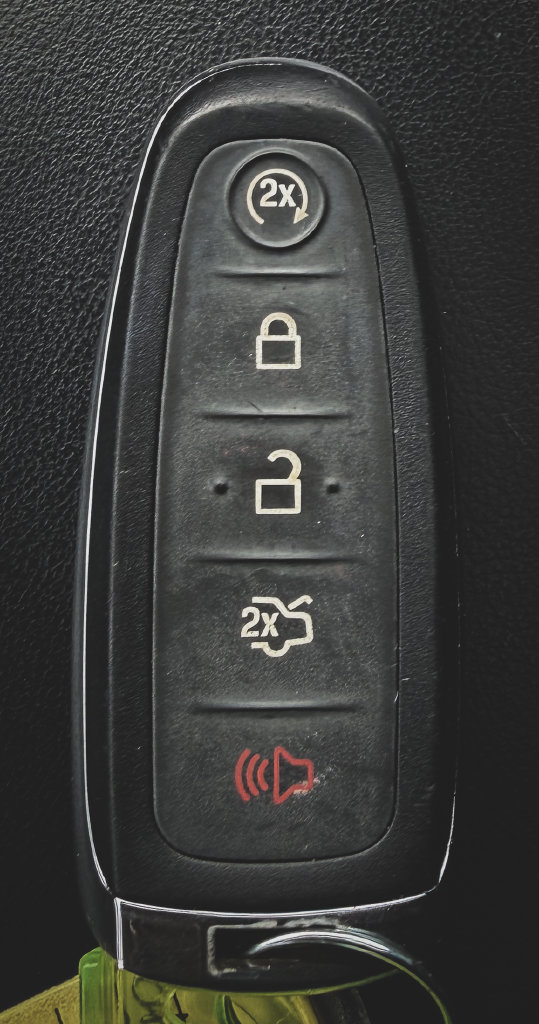Used 2016 Lincoln Navigator L Select AWD/4WD image 6