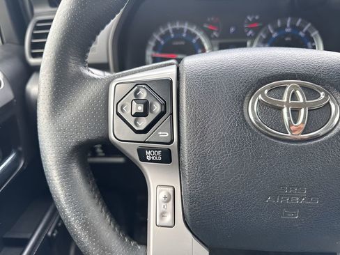 Used 2018 Toyota 4Runner Limited image 16