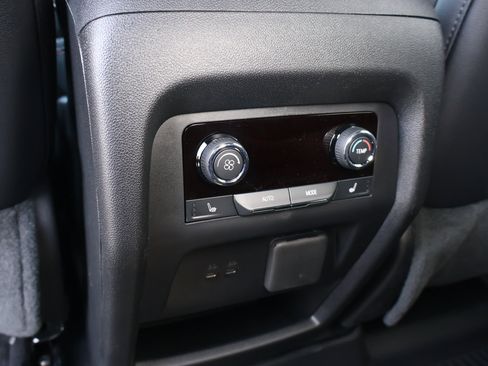 New 2026 Chevrolet Traverse RS w/ LPO, Floor Liner Package image 21