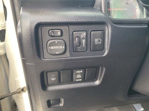 Used 2020 Toyota 4Runner Limited AWD/4WD image 16