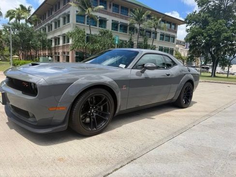 Used 2023 Dodge Challenger R/T Scat Pack RWD image 2