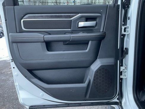 Used 2024 RAM 2500 Big Horn image 11