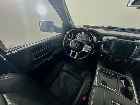 Used 2017 RAM 3500 Laramie Longhorn image 9