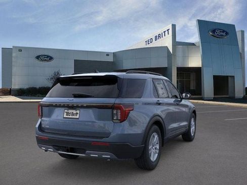 New 2026 Ford Explorer Active w/ Active Comfort Package image 8