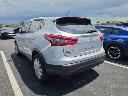 Used 2022 Nissan Rogue Sport S FWD image 13