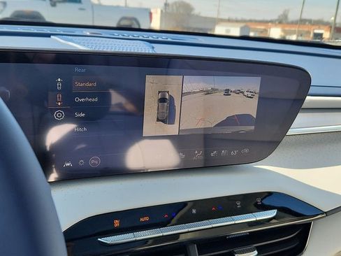 New 2026 Buick Enclave Avenir w/ Super Cruise Package image 14