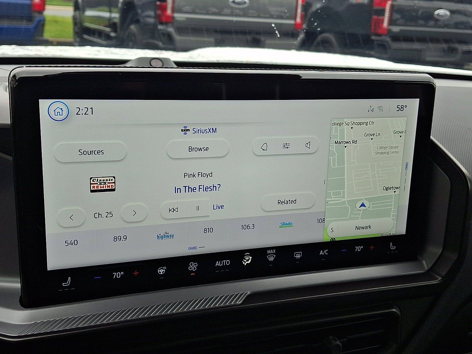 New 2025 Ford Bronco Sport Outer Banks w/ Outer Banks Tech Package+ AWD/4WD image 14