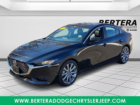 Used 2024 MAZDA MAZDA3 s FWD image 3
