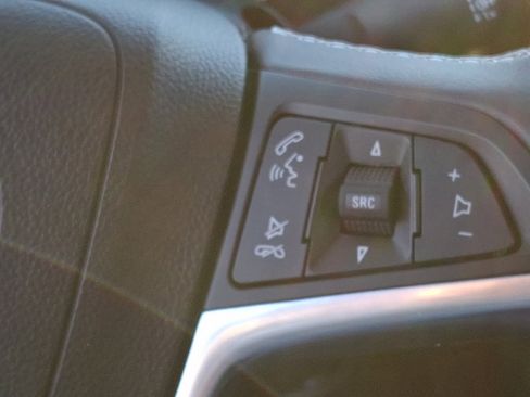 Used 2022 Buick Encore Preferred w/ Safety Package image 22