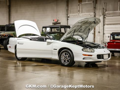 Used 2002 Chevrolet Camaro Z28 RWD image 69