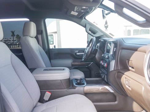 Used 2022 Chevrolet Silverado 3500 LT w/ Convenience Package AWD/4WD image 16