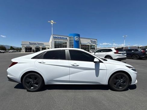 Used 2022 Hyundai Elantra Blue w/ Preferred Accessory Package FWD image 3
