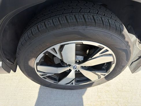Used 2019 Subaru Forester Touring AWD/4WD image 5