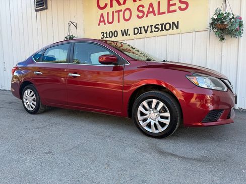 Used 2017 Nissan Sentra SV FWD image 2