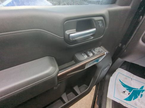 Used 2020 Chevrolet Silverado 1500 LT Trail Boss image 10