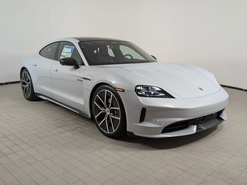 New 2026 Porsche Taycan RWD image 7