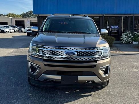 Used 2019 Ford Expedition Max Platinum AWD/4WD image 3