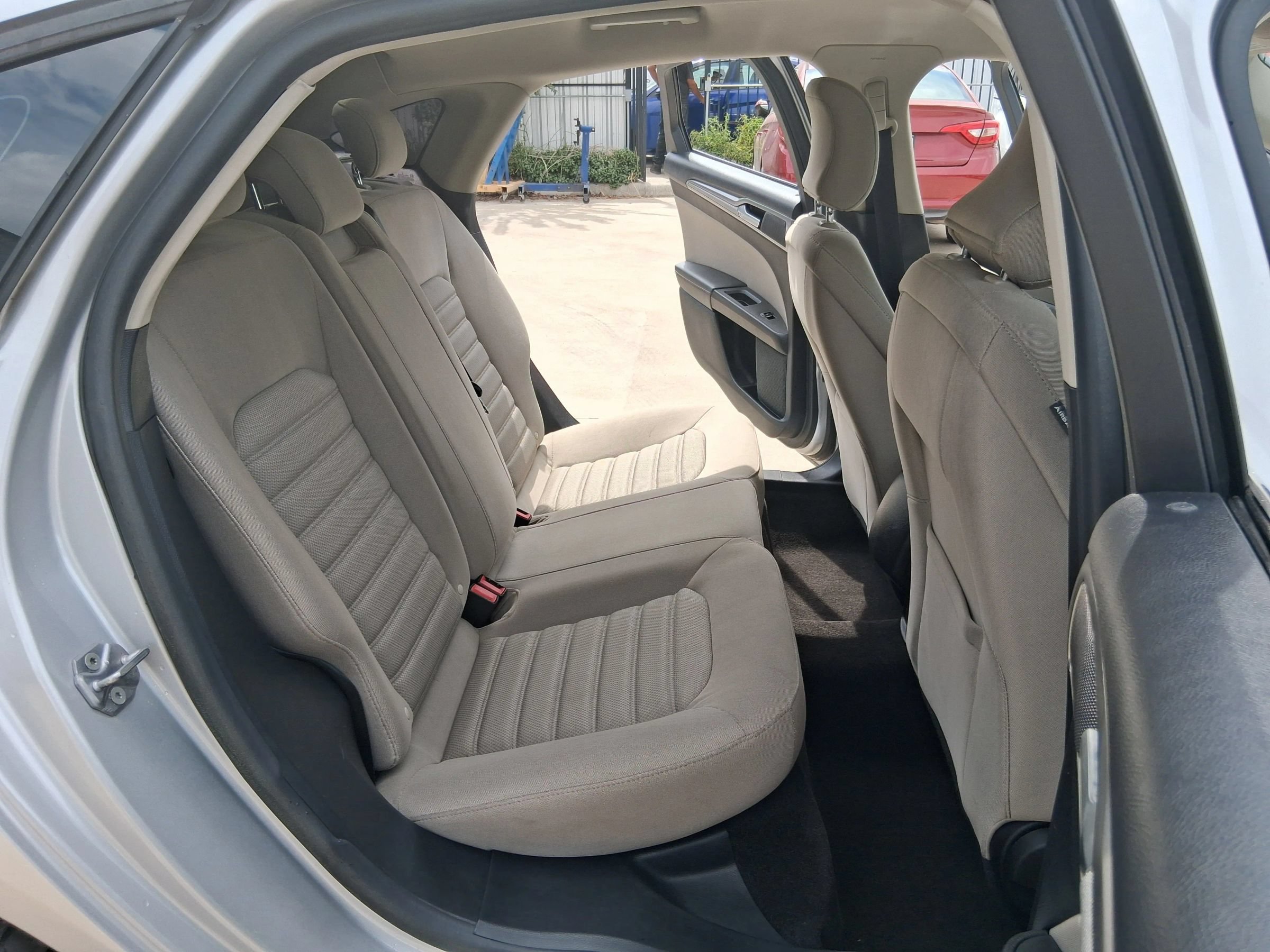 Used 2018 Ford Fusion S FWD image 32
