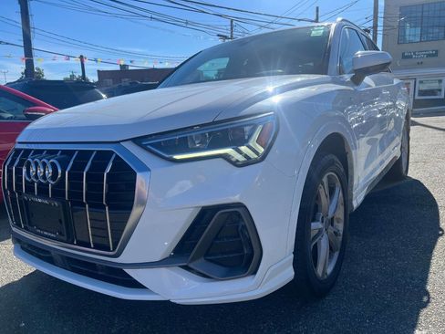 Used 2019 Audi Q3 2.0T Premium Plus image 5
