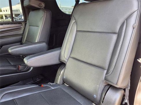 Used 2021 GMC Yukon XL Denali image 8