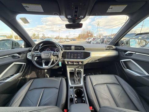 Used 2022 Audi Q3 2.0T Premium w/ Convenience Package image 18