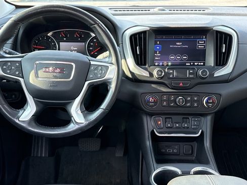 Used 2020 GMC Terrain SLT w/ Preferred Package FWD image 4