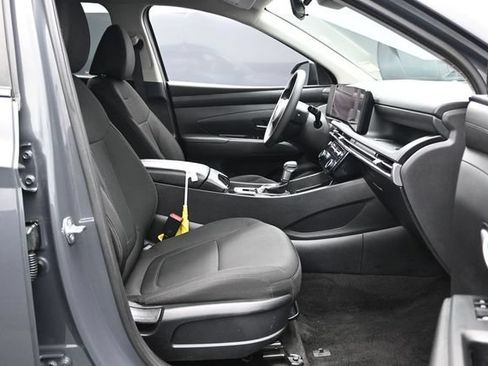 Used 2025 Hyundai Tucson SEL AWD/4WD image 22