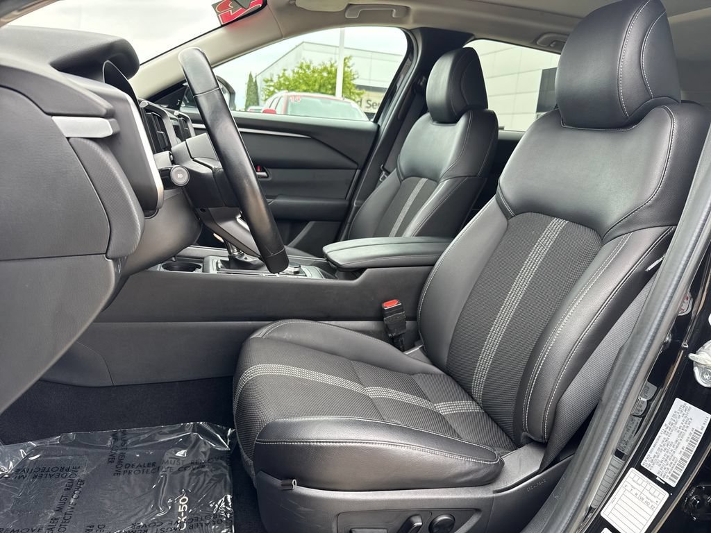 Used 2025 MAZDA CX-50 AWD 2.5 S w/ Premium Package image 13