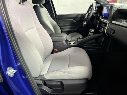 Used 2024 Toyota Tacoma SR5 AWD/4WD image 26