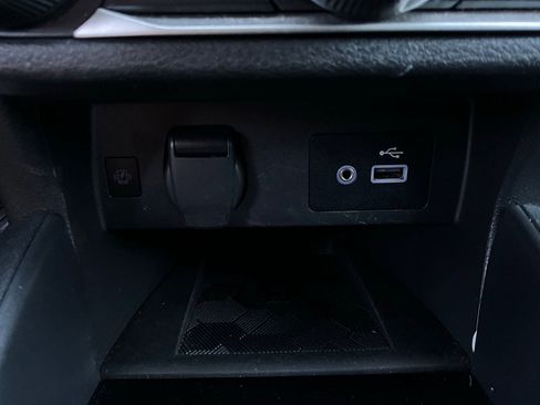 Used 2025 Nissan Versa SV image 23